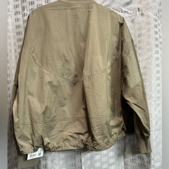 Lululemon Lightweight Hem-Cinch Bomber Jacket new . Nomad - Picture 10 of 16